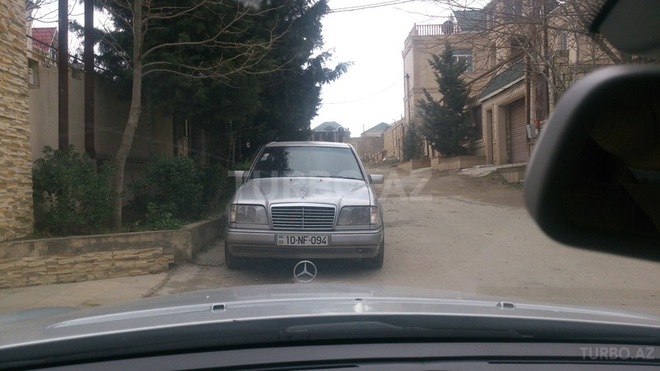 Mercedes E 300 1995, 399,997 km - 0.3 л - Bakı