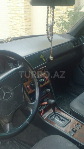 Mercedes E 300 1995, 399,997 km - 0.3 л - Bakı