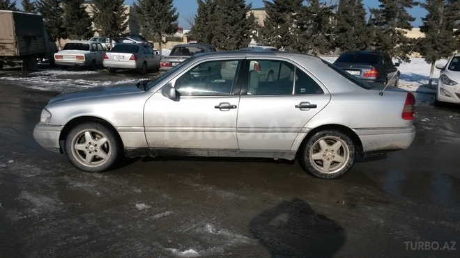 Mercedes C 220 1995, 263,000 km - 2.2 l - Sumqayıt