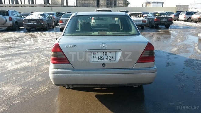 Mercedes C 220 1995, 263,000 km - 2.2 l - Sumqayıt