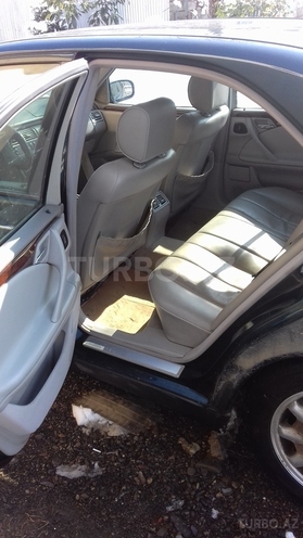 Mercedes E 220 2001, 249,283 km - 2.2 l - Masallı