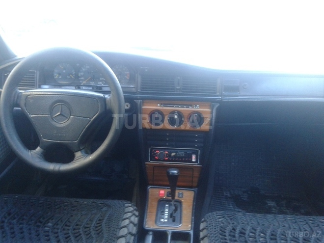 Mercedes 190 1993, 350,000 km - 2.0 л - Bakı