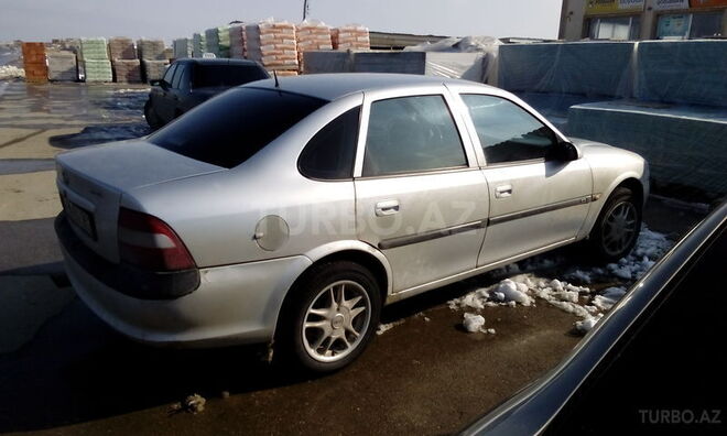 Opel Vectra 1997, 450,000 km - 2.0 l - Bakı