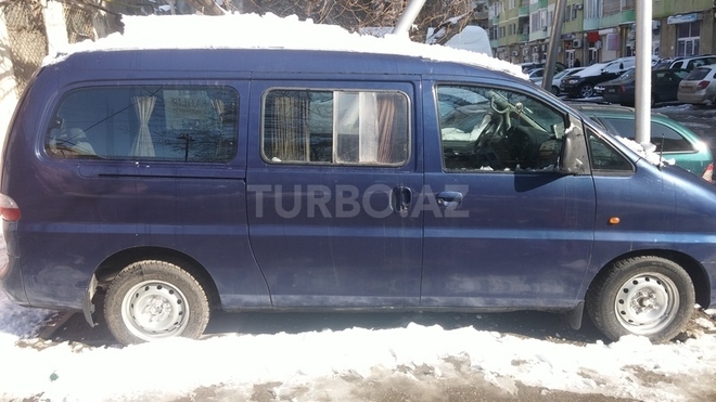 Hyundai H-1 2004, 295,000 km - 2.5 л - Bakı
