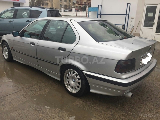 BMW 320 1992, 222,222 km - 2.0 l - Bakı