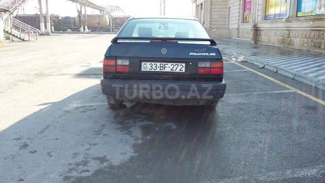 Volkswagen Passat 1992, 325,108 km - 1.8 l - Ucar