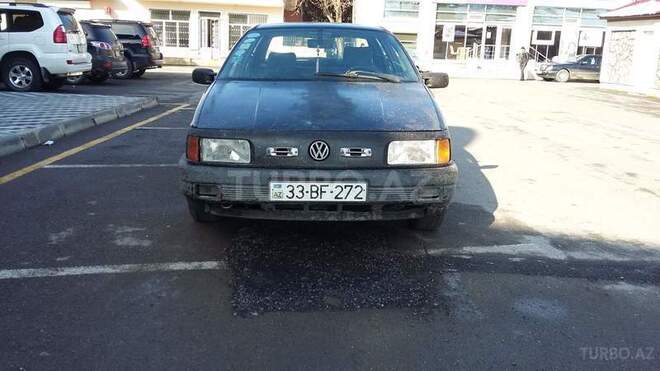 Volkswagen Passat 1992, 325,108 km - 1.8 l - Ucar