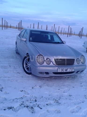 Mercedes E 240 2000, 178,000 km - 2.4 l - Gəncə