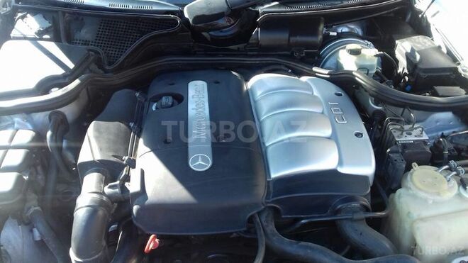 Mercedes E 220 2001, 308,856 km - 2.2 л - Bakı