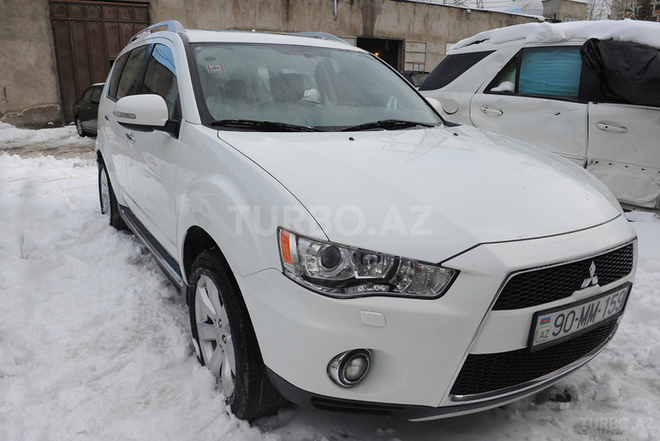 Mitsubishi Outlander 2010, 171,346 km - 3.0 л - Bakı
