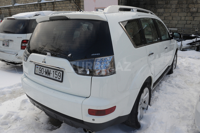 Mitsubishi Outlander 2010, 171,346 km - 3.0 л - Bakı