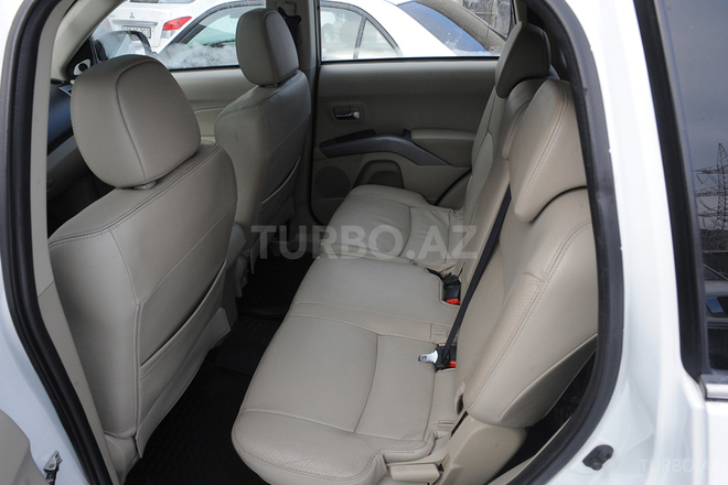 Mitsubishi Outlander 2010, 171,346 km - 3.0 л - Bakı