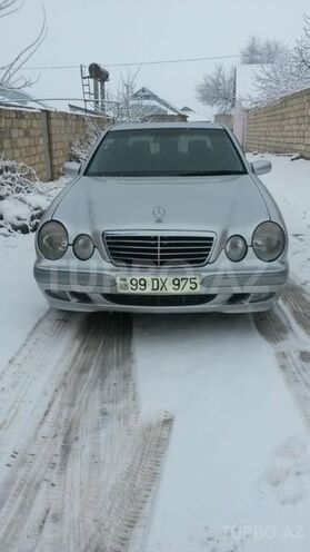 Mercedes E 220 2001, 29,000 km - 0.2 л - İsmayıllı