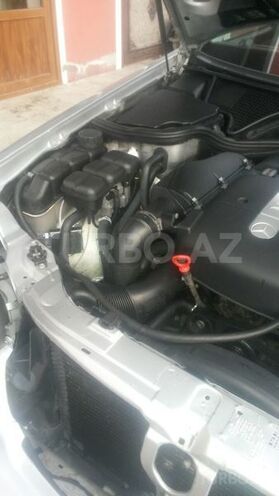 Mercedes E 220 2001, 29,000 km - 0.2 л - İsmayıllı