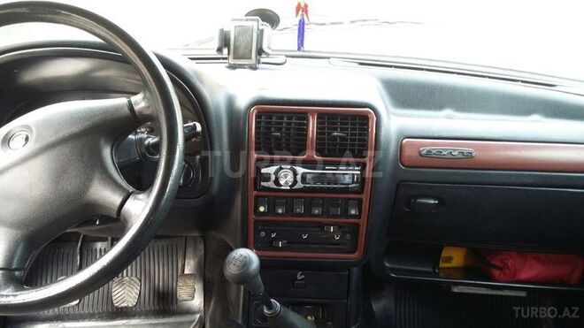 GAZ 31105 2005, 88,700 km - 2.3 l - Bakı
