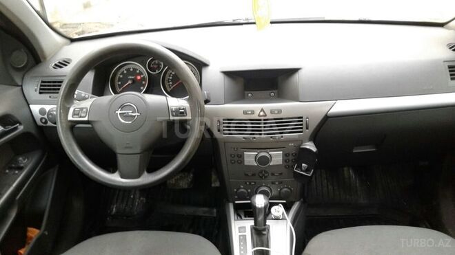 Opel Astra 2005, 174,000 km - 1.6 l - Bakı