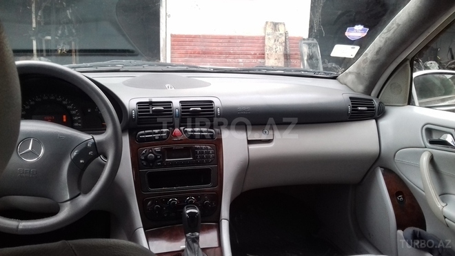 Mercedes C 240 2001, 13,600 km - 2.4 l - Sumqayıt