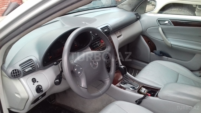 Mercedes C 240 2001, 13,600 km - 2.4 l - Sumqayıt