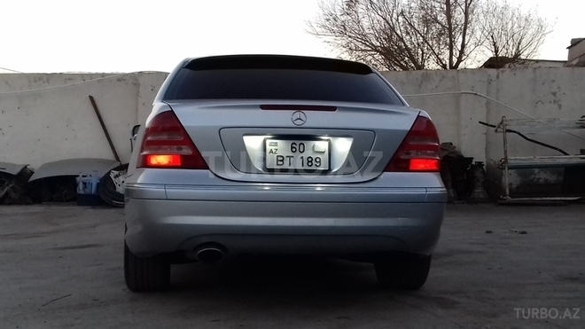 Mercedes C 240 2001, 13,600 km - 2.4 l - Sumqayıt