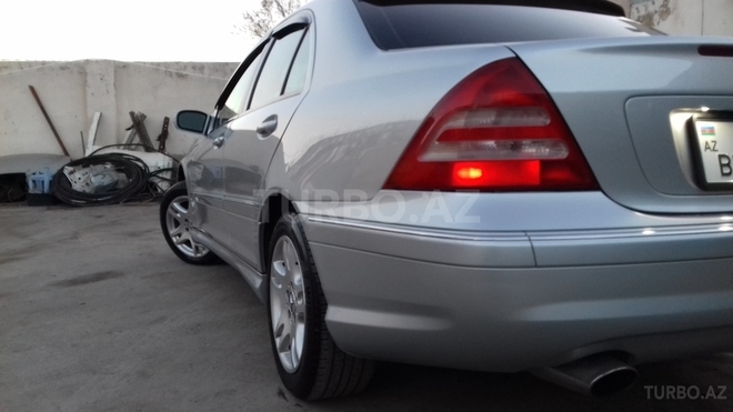 Mercedes C 240 2001, 13,600 km - 2.4 l - Sumqayıt