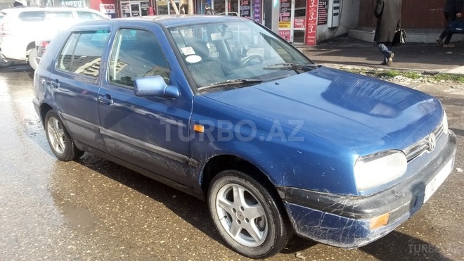 Volkswagen Golf 1994, 200,000 km - 1.8 l - Bakı