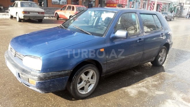 Volkswagen Golf 1994, 200,000 km - 1.8 l - Bakı
