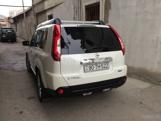 Nissan X-Trail 2014, 42,000 km - 2.5 l - Bakı
