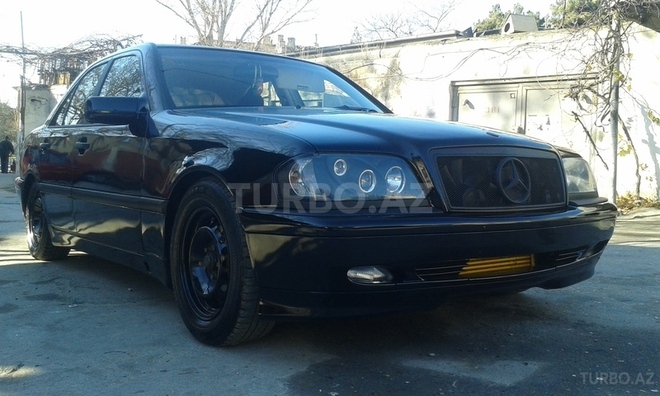 Mercedes C 230 1998, 150,000 km - 0.3 л - Bakı