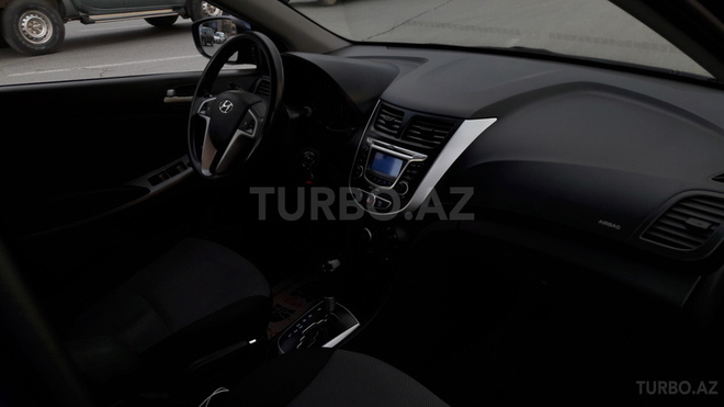 Hyundai Accent 2012, 60,000 km - 1.6 л - Bakı