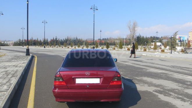 Mercedes C 180 1999, 258,000 km - 1.8 l - Ağdaş