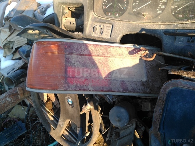 Audi  1990, 2,222,222 km - 0.2 l - Salyan