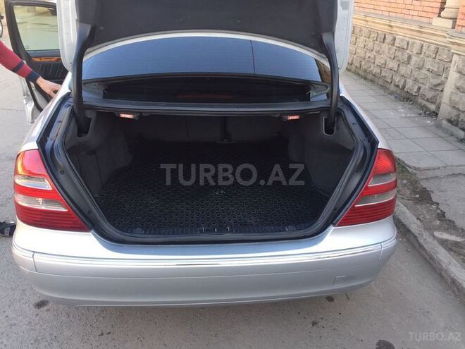Mercedes E 240 2002, 260,000 km - 0.2 l - Gəncə