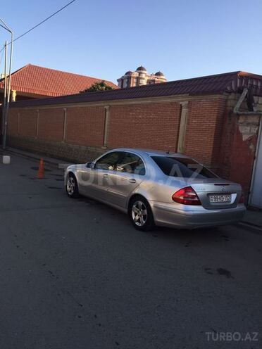 Mercedes E 240 2002, 260,000 km - 0.2 l - Gəncə