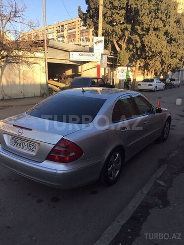 Mercedes E 240 2002, 260,000 km - 0.2 l - Gəncə