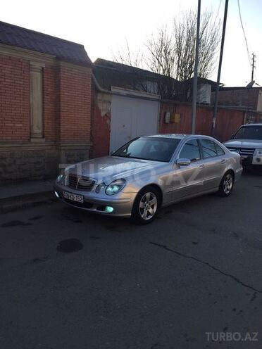Mercedes E 240 2002, 260,000 km - 0.2 l - Gəncə