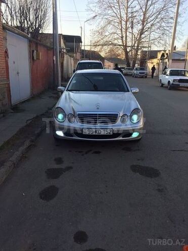 Mercedes E 240 2002, 260,000 km - 0.2 l - Gəncə