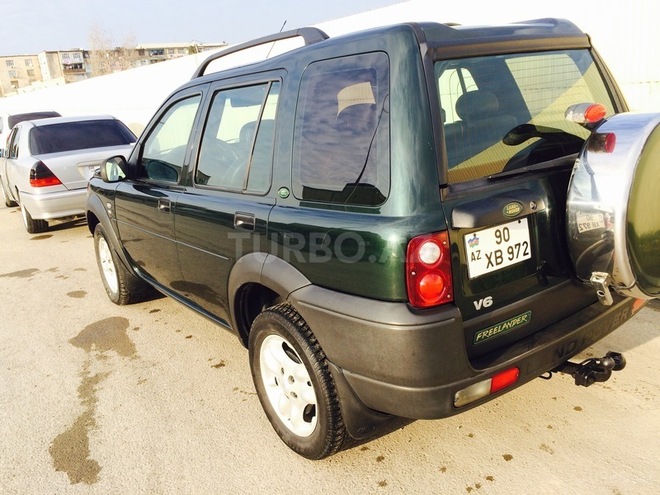 Land Rover Freelander 2002, 182,000 km - 2.5 l - Sumqayıt