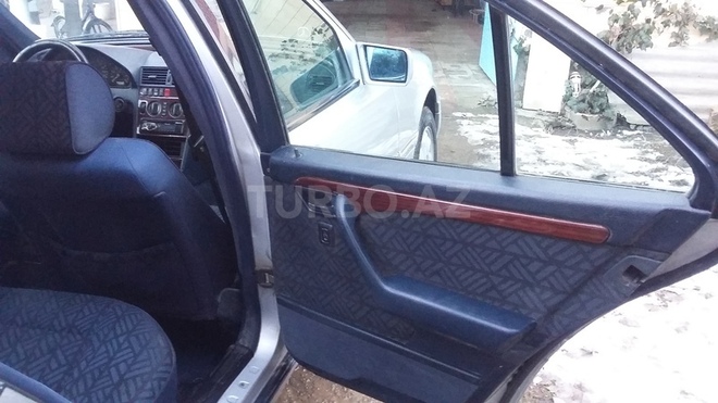 Mercedes C 200 1994, 235,666 km - 2.0 л - Masallı