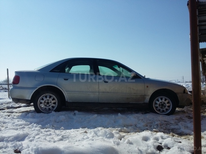 Audi A4 1998, 155,755 km - 1.6 л - Cəlilabad