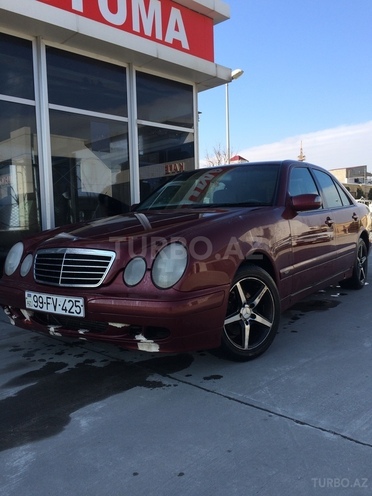 Mercedes E 220 2000, 310,000 km - 2.2 l - Bakı
