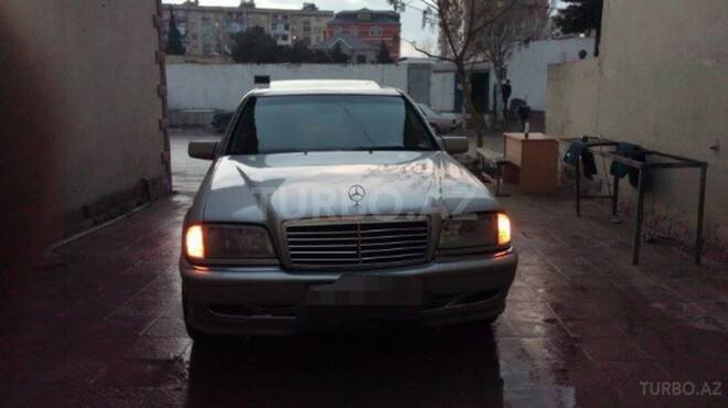 Mercedes C 230 1999, 239,900 km - 2.3 л - Bakı