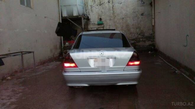 Mercedes C 230 1999, 239,900 km - 2.3 л - Bakı