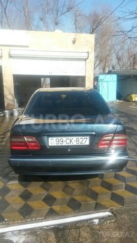Mercedes E 220 2002, 308,000 km - 2.2 l - Bakı