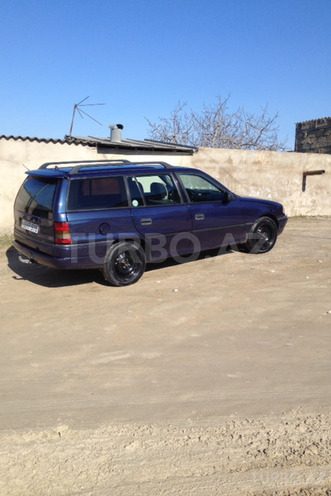 Opel Astra 1994, 274,000 km - 1.6 l - Bakı