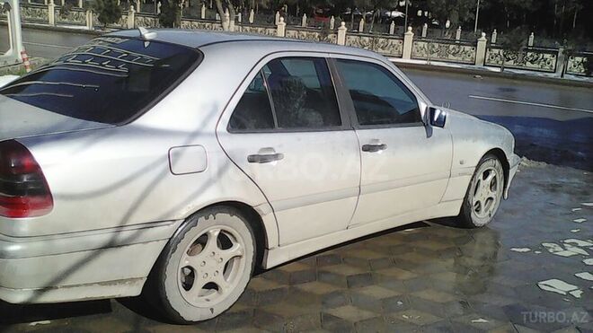 Mercedes C 200 1999, 396,000 km - 2.2 l - Bakı