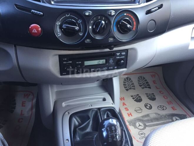 Mitsubishi L200 2011, 115,000 km - 2.5 л - Bakı