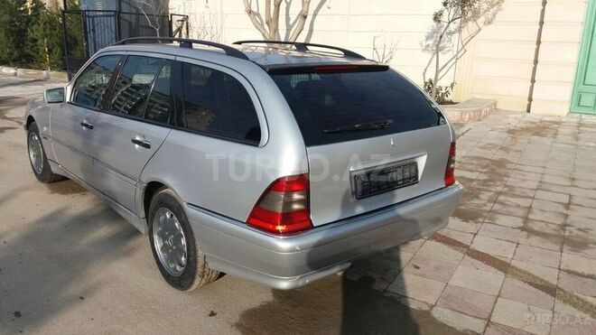 Mercedes C 200 2000, 320,000 km - 2.0 l - Bakı