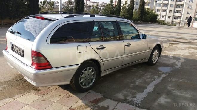 Mercedes C 200 2000, 320,000 km - 2.0 l - Bakı