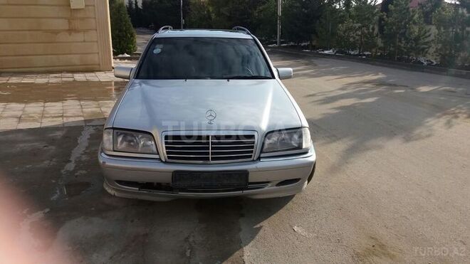 Mercedes C 200 2000, 320,000 km - 2.0 l - Bakı