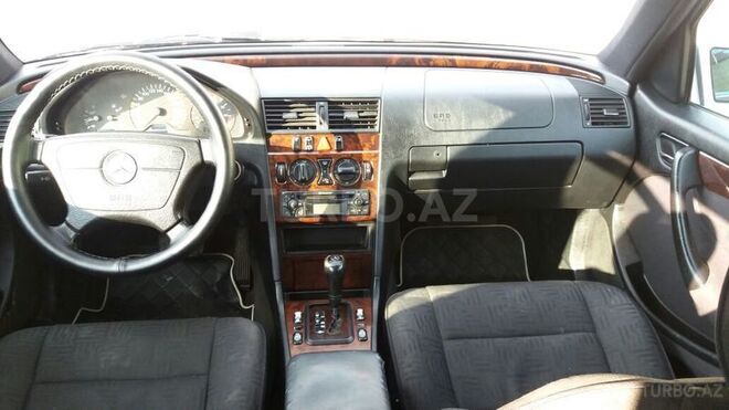 Mercedes C 200 2000, 320,000 km - 2.0 l - Bakı